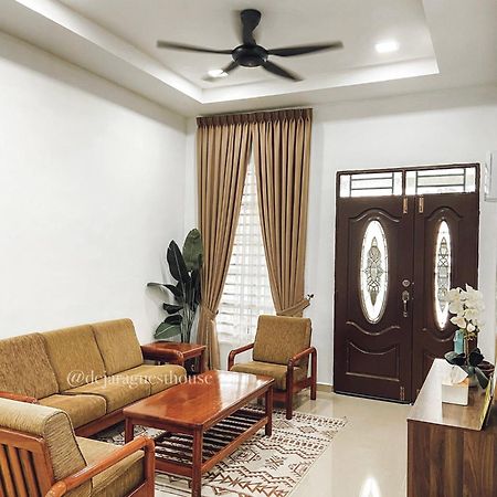 De Jara Guesthouse Dungun For Malay Esterno foto