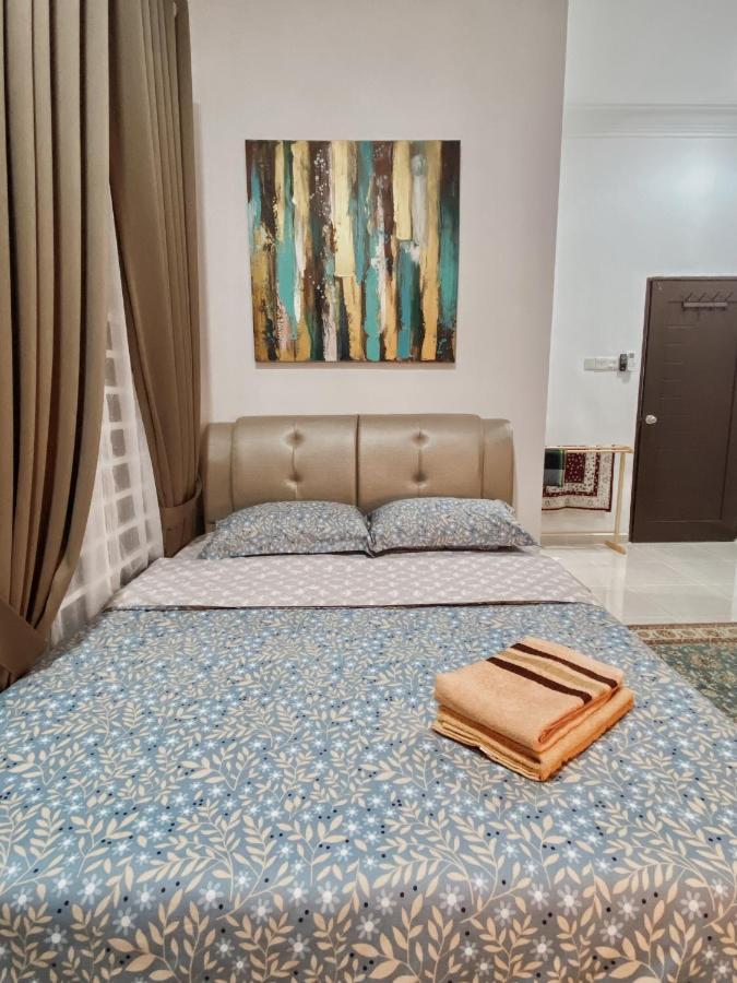 De Jara Guesthouse Dungun For Malay Esterno foto