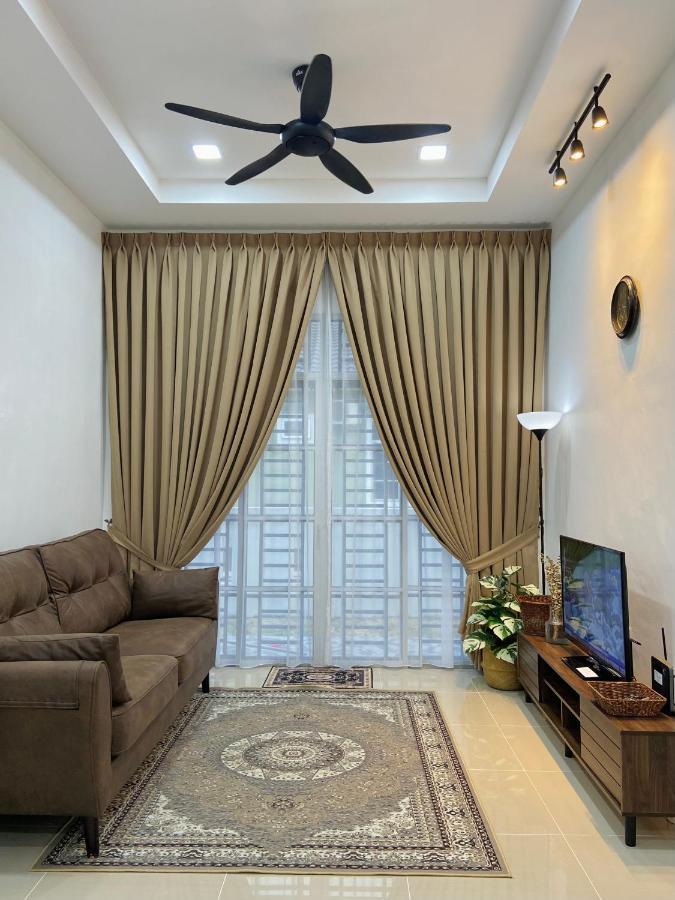 De Jara Guesthouse Dungun For Malay Esterno foto